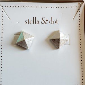 Stella & Dot Cleopatra Studs Silver